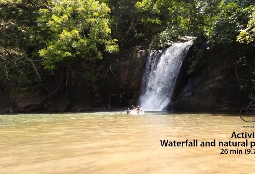 חדר סטנדרט נוף לאגם, Castle Palace Kandy
