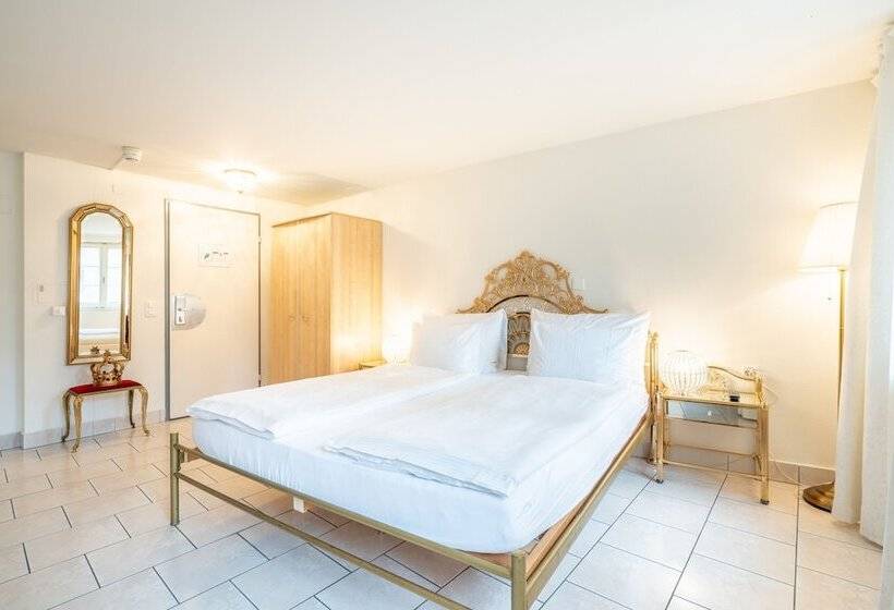 带大床的套房, Altstadt Hotel Magic Luzern