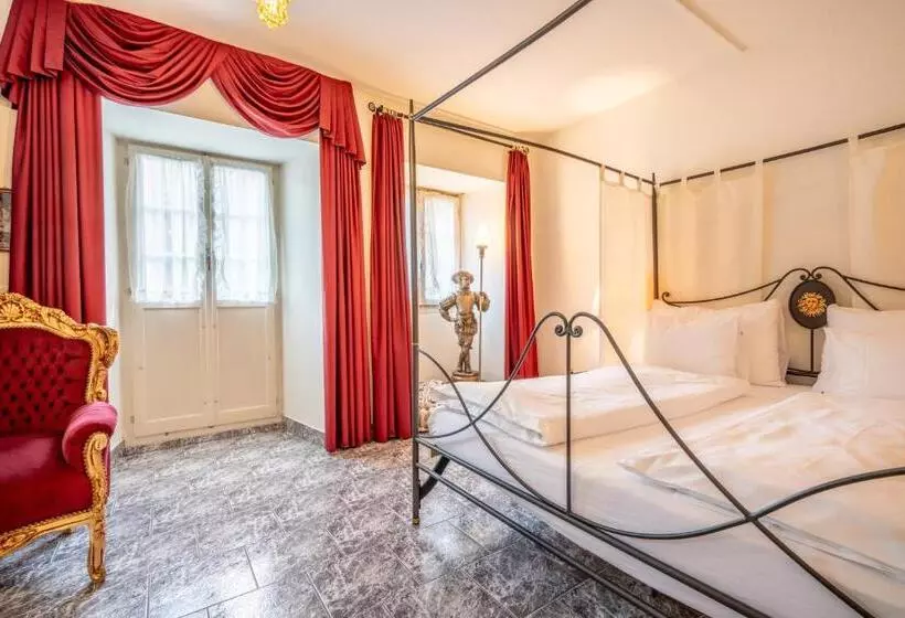 سوئیت با وان آب گرم, Altstadt Hotel Magic Luzern