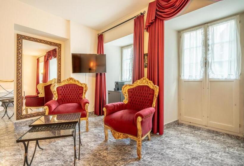 带按摩浴盆的套房, Altstadt Hotel Magic Luzern