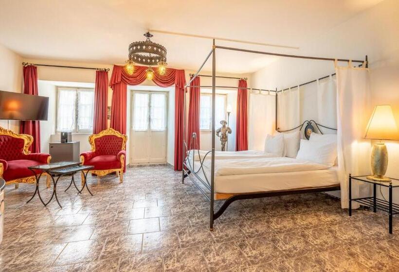 带按摩浴盆的套房, Altstadt Hotel Magic Luzern