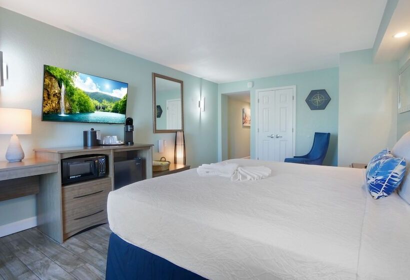 غرفة قياسية سرير كينج, Boardwalk Inn And Suites