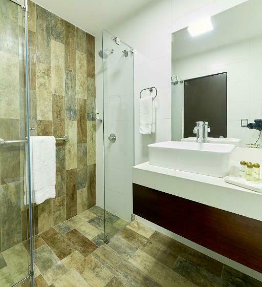 Номер Superior, Carrera