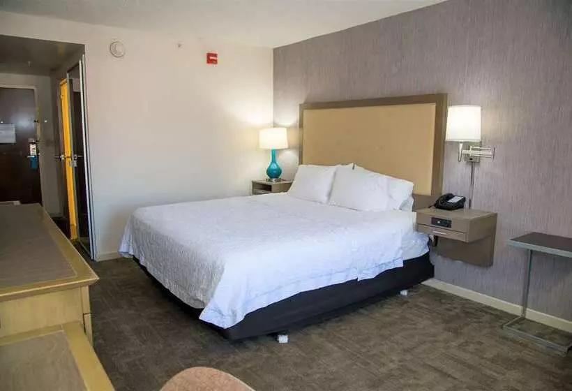 اتاق استاندارد, Hampton Inn Latrobe