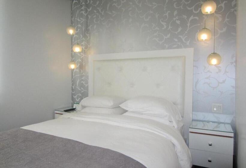 Quarto Estandar, La Pensione
