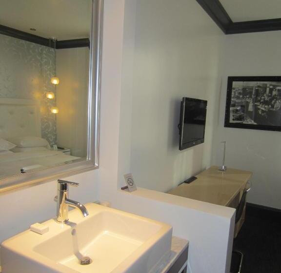 Quarto Deluxe Vista Cidade, La Pensione