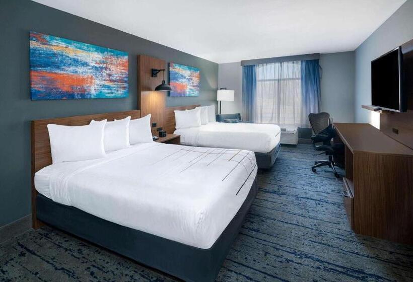 Номер Стандарт Адаптированный для Инвалидов, La Quinta Inn & Suites By Wyndham Albany Ga