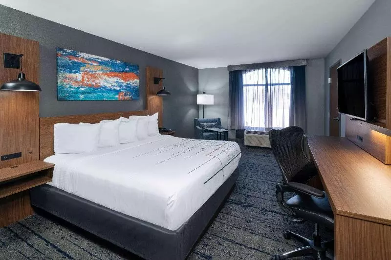 اتاق استاندارد با تخت بزرگ, La Quinta Inn & Suites By Wyndham Albany Ga