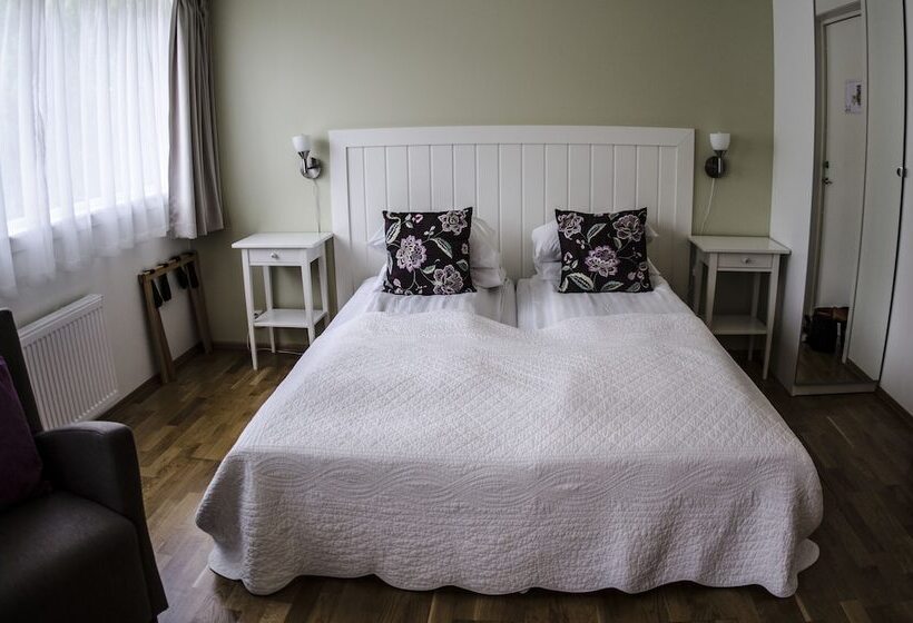 غرفة كومفورت ثلاثية, Lavik Fjord Hotel & Apartments