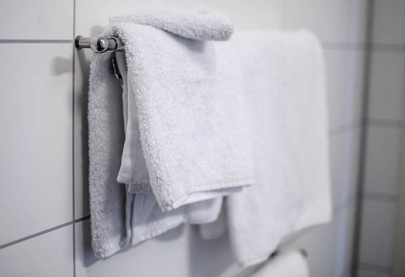 غرفة ديلوكس مطلّة علي البحر, Lavik Fjord Hotel & Apartments