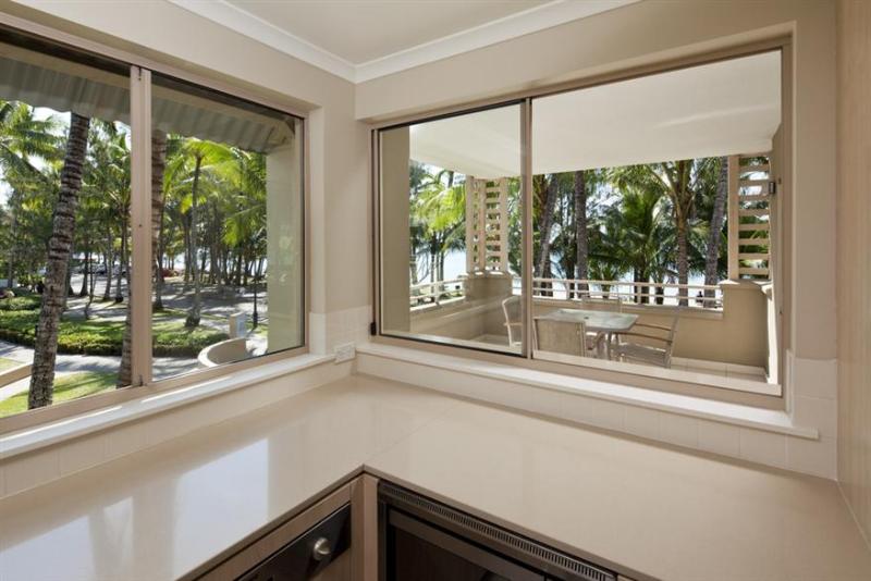 海の見える2ベッドルームアパートメント, Mantra Amphora