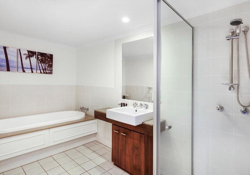 海の見える2ベッドルームアパートメント, Mantra Amphora