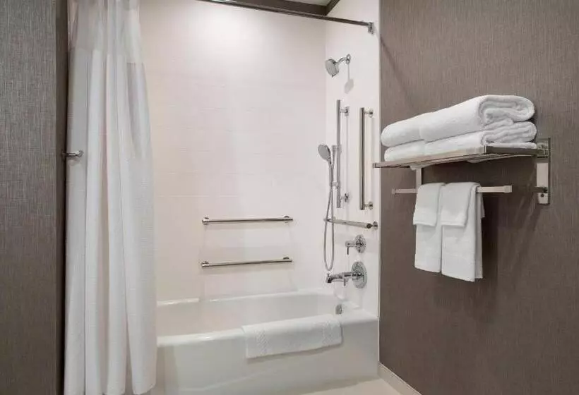 سوئیت برای معلولان, Springhill Suites Herndon Reston