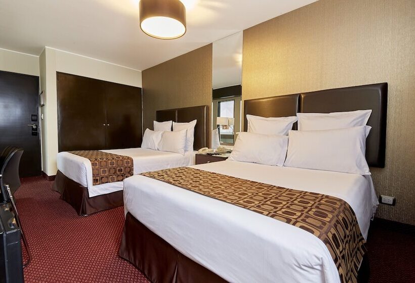 Номер Superior, Carrera