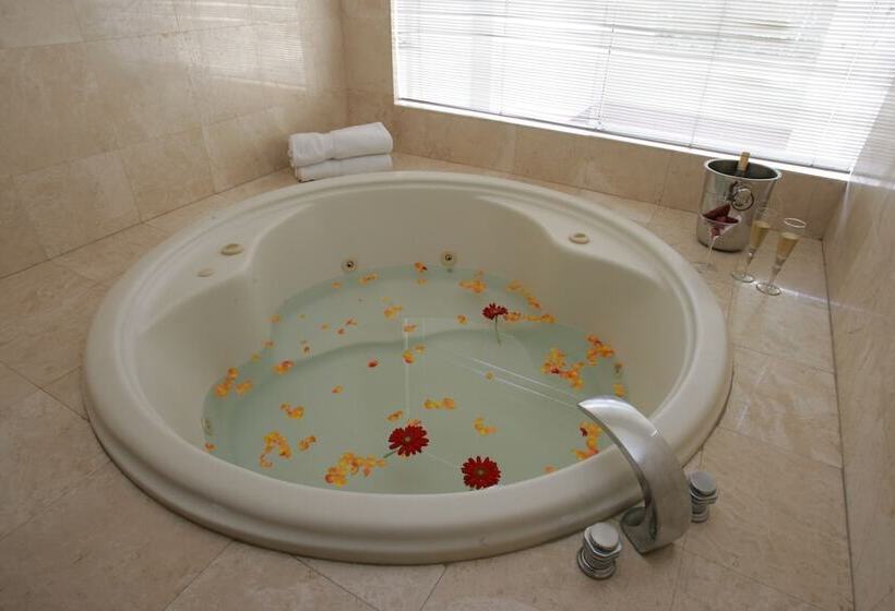 Люкс Повышенной Комфортности, Carrera