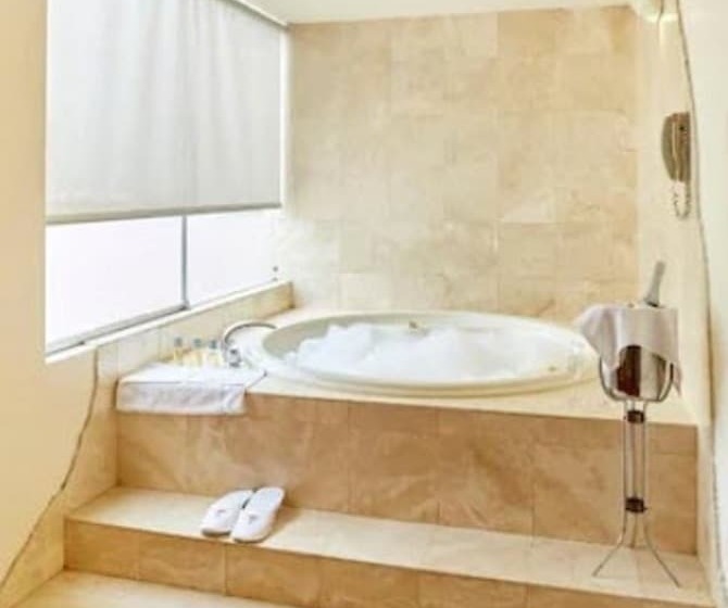 Люкс Повышенной Комфортности, Carrera