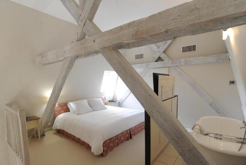 Люкс, Hôtel Villa Navarre