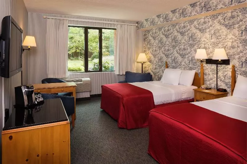 اتاق استاندارد, Williamsburg Woodlands Hotel & Suites, An Official Colonial Williamsburg