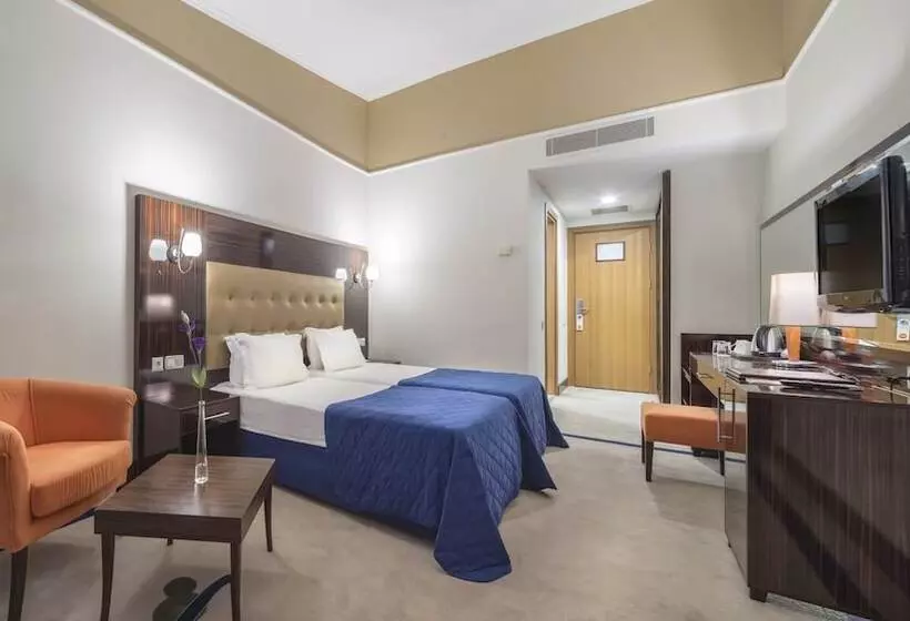 اتاق کلاب, Pine Beach Belek