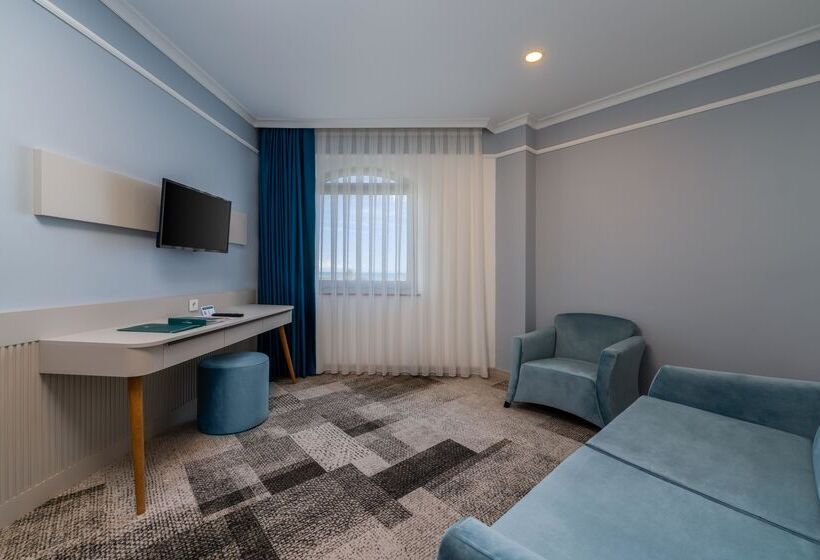 غرفة عائلية, Pine Beach Belek