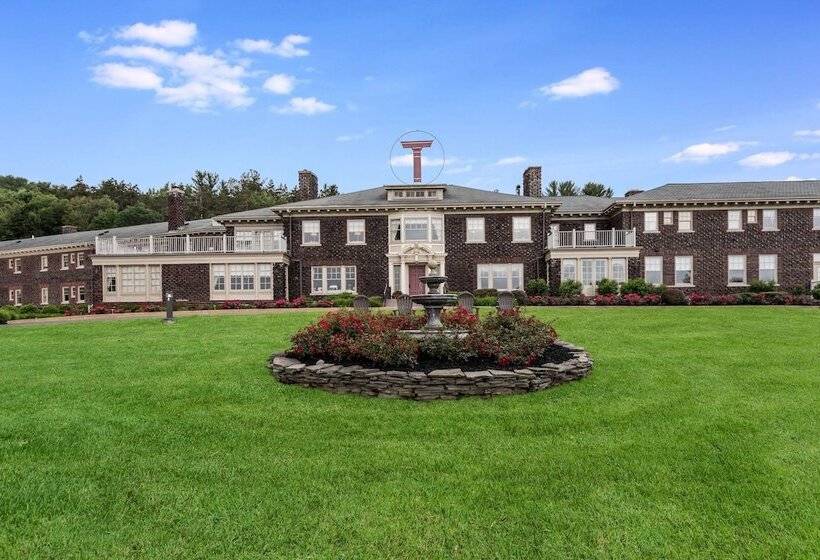 Люкс с Балконом, Traditions Hotel & Spa, Ascend Hotel Collection