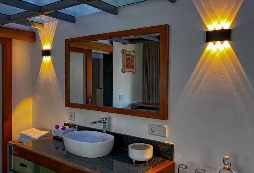 Standard Studio with Views, Green Valley Lombok