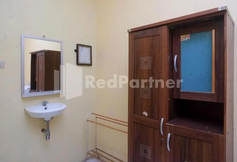 デラックスルーム, Sido Langgeng Tawangmangu Mitra Reddoorz
