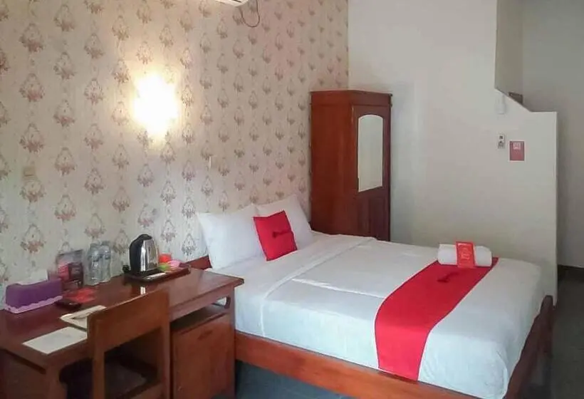 スイート, Reddoorz Plus @ Alun Alun Nganjuk