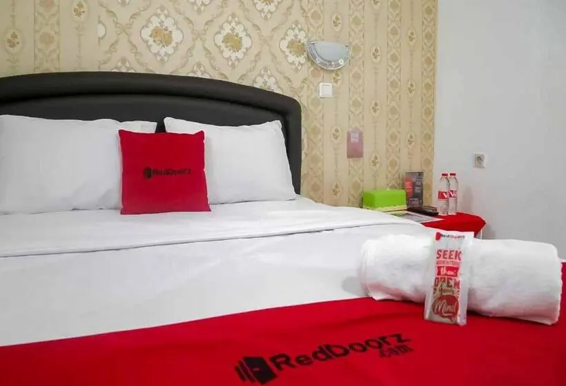 スイート, Reddoorz Plus @ Alun Alun Nganjuk