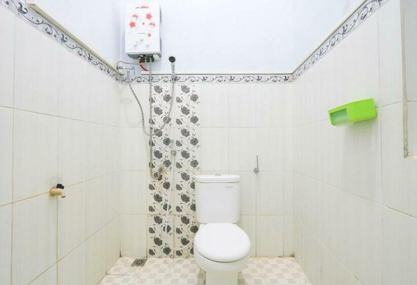 חדר בסיסי, Spot On 2440 Wallet Family Residence Syariah