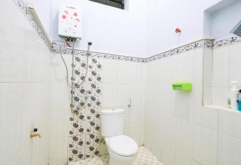 חדר בסיסי, Spot On 2440 Wallet Family Residence Syariah