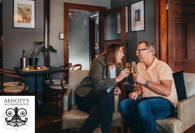 Апартаменты 2 Спальни, William Arnott Boutique Accommodation