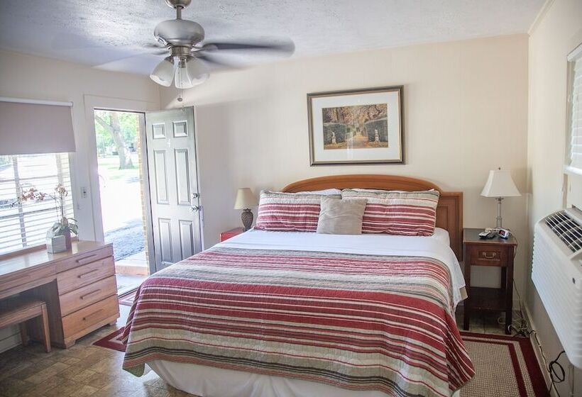 디럭스 룸, Shiner Country Inn