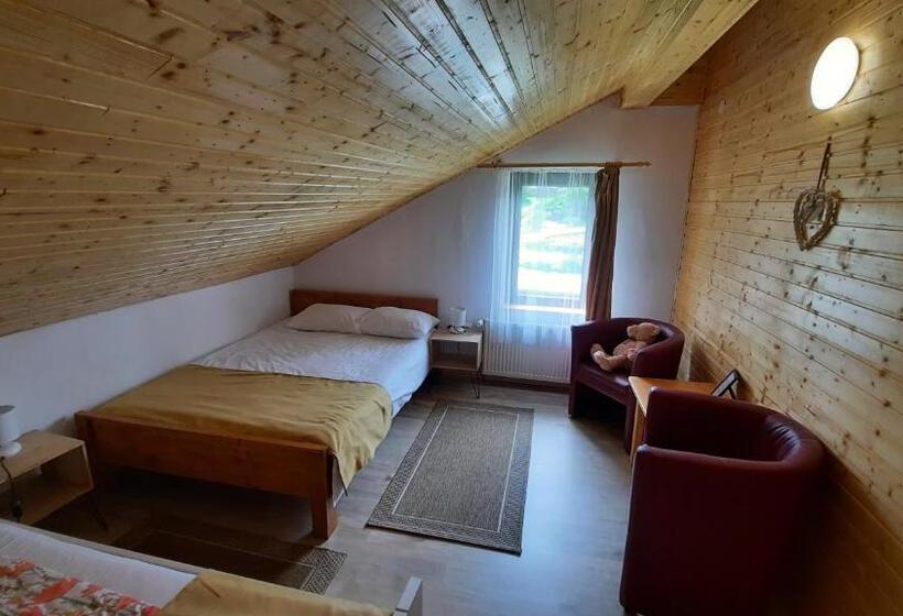 带景观的三人标准房间, Casa De Vacanta Two Brothers Concept