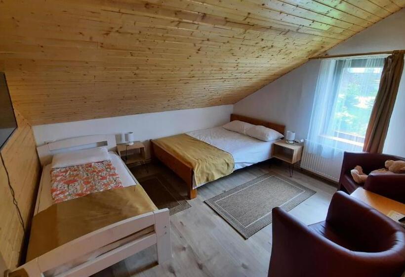 带景观的三人标准房间, Casa De Vacanta Two Brothers Concept