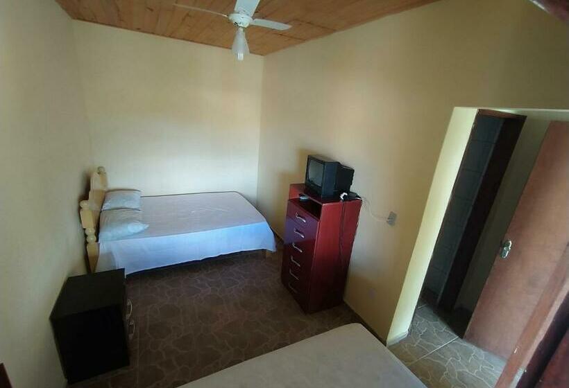 חדר בסיסי לשלושה, Pousada Flamboyan