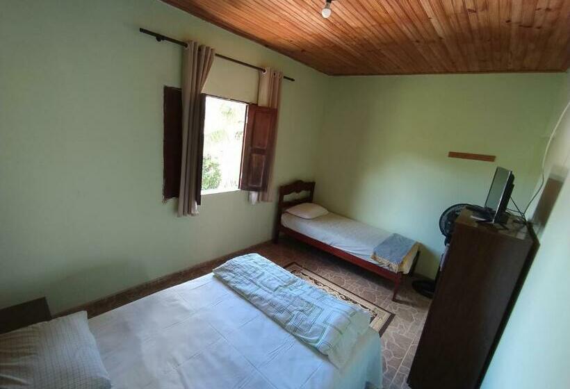 חדר בסיסי לשלושה, Pousada Flamboyan