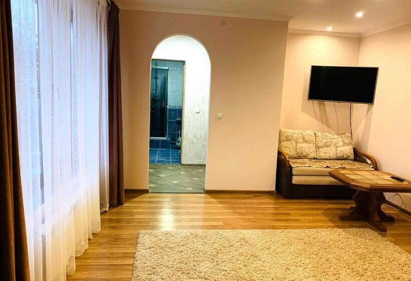 Deluxe-huone, зелений дім   Viridi House