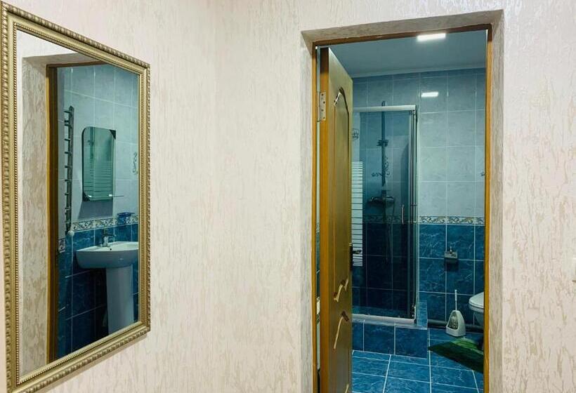 اتاق لوکس, зелений дім   Viridi House