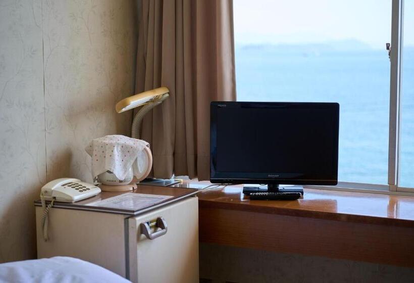 Quarto Estandar Individual, Tabist Setouchinoyado Takehara Seaside