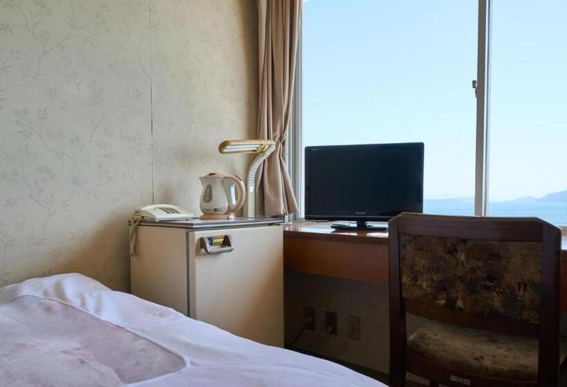 Quarto Estandar Individual, Tabist Setouchinoyado Takehara Seaside