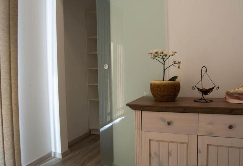 דירת חדר, Apartments Gerda