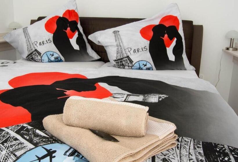 דירת חדר, Apartments Gerda