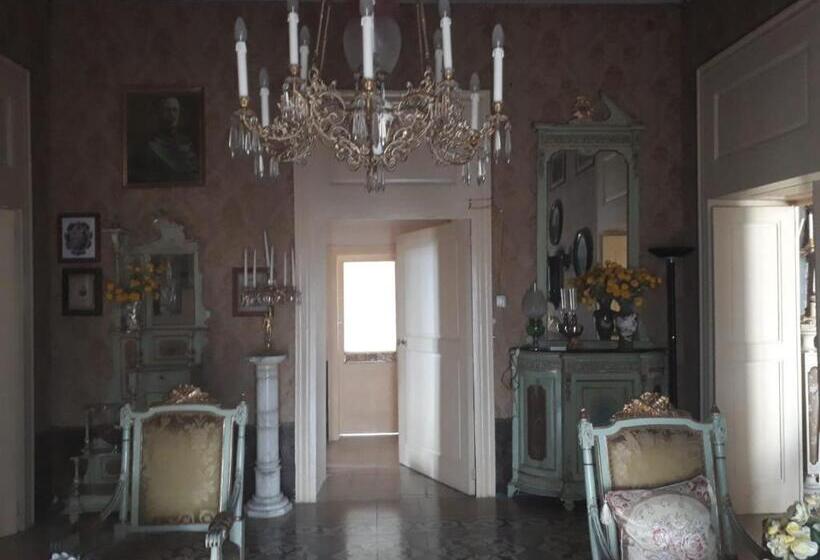 스탠다드 룸 킹사이즈 침대, Casato Lioy