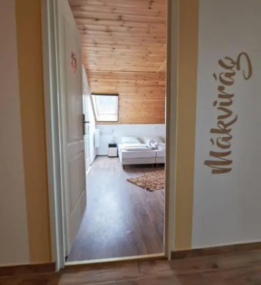 Standard-huone, Kamarás Klastrom House