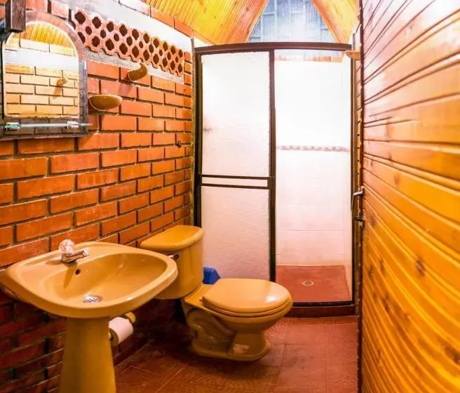 スタンダード４人部屋, Finca Hotel San Isidro