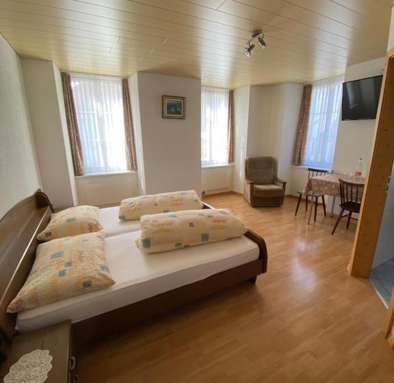 חדר דלוקס, Alpina