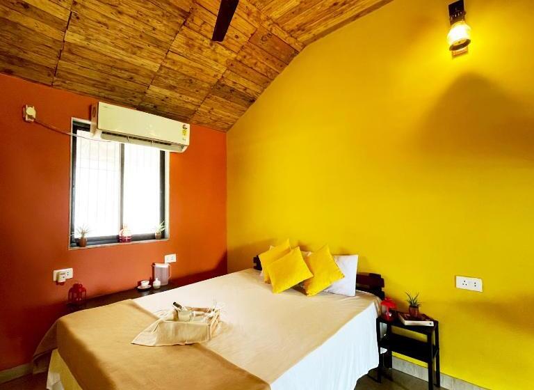 스탠다드 룸 킹사이즈 침대, Bigfoot Stay   Forganic Farm & Agro Tourism