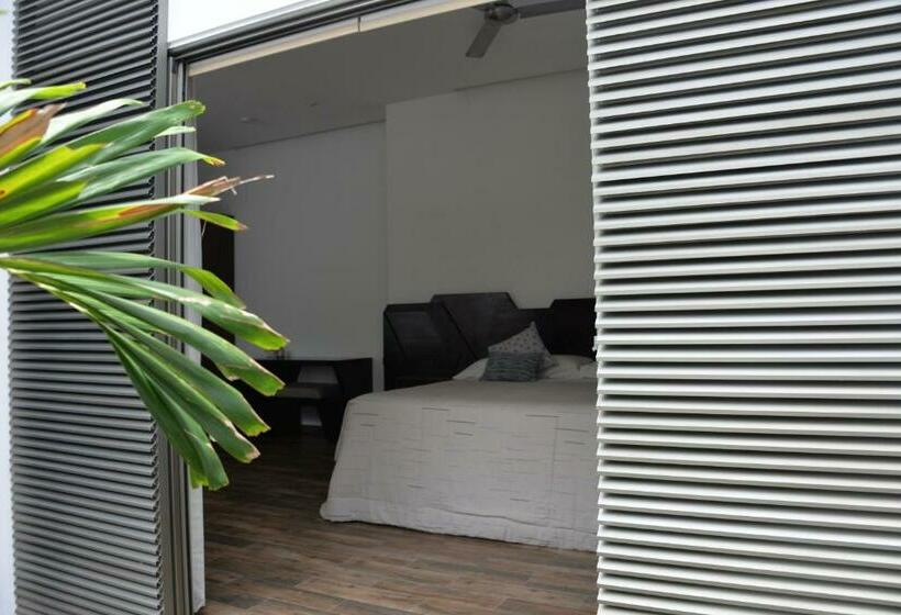 جناح ديلوكس سرير كينج, Garten