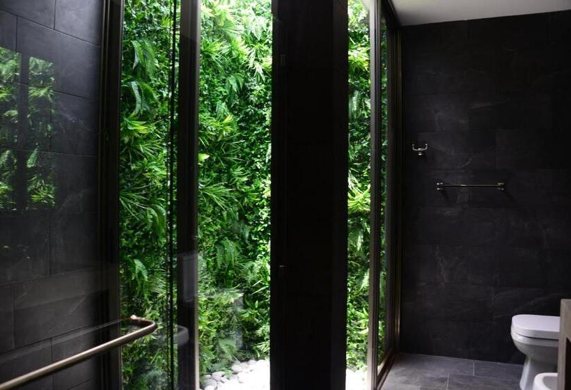 豪华工作室, Garten